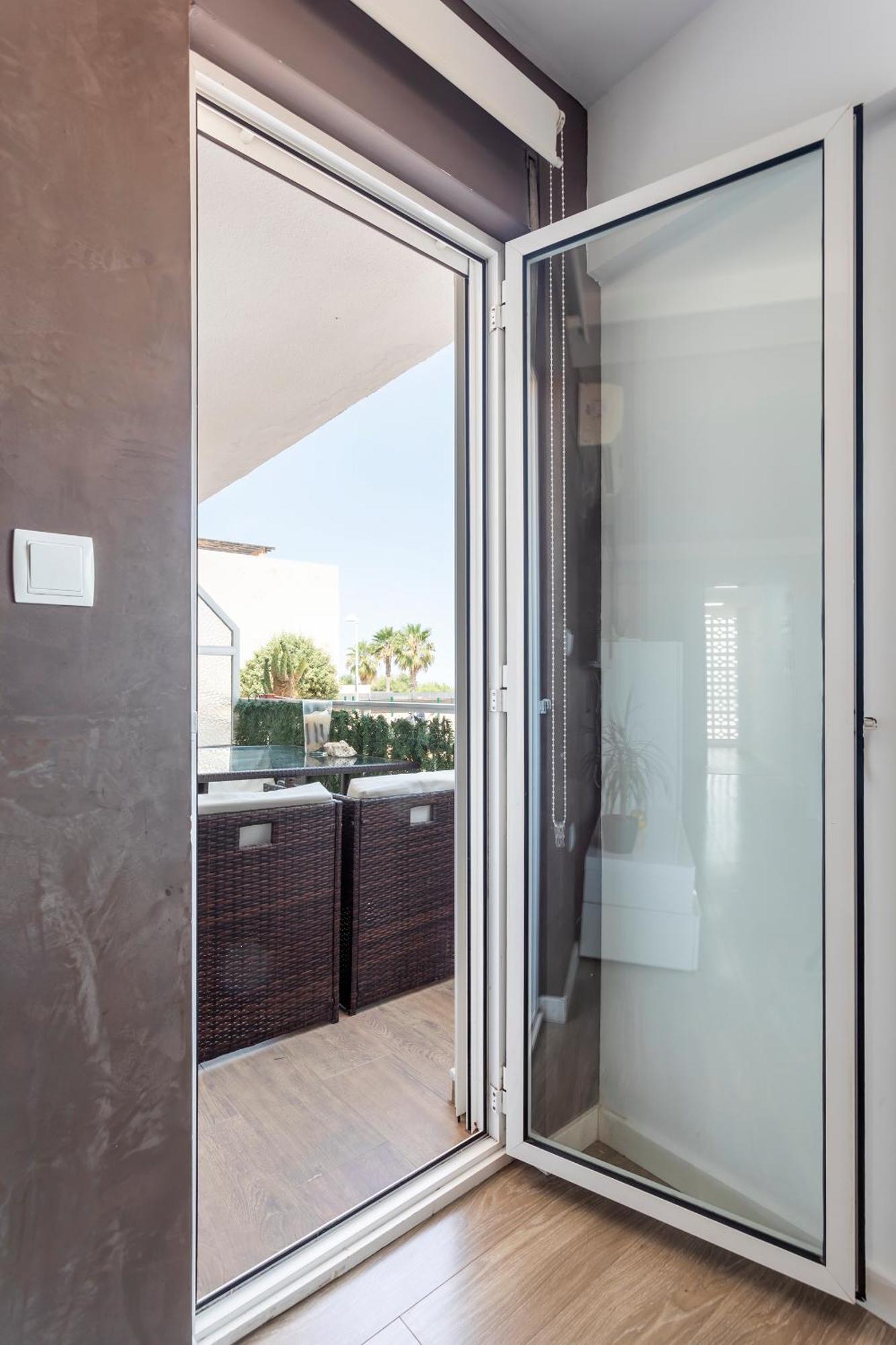 Fantastico Apartamento En Primerisima Linea Playa La Torre  Exterior photo